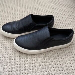 Also Black Leather Slip-On Sneakers sz 7.5